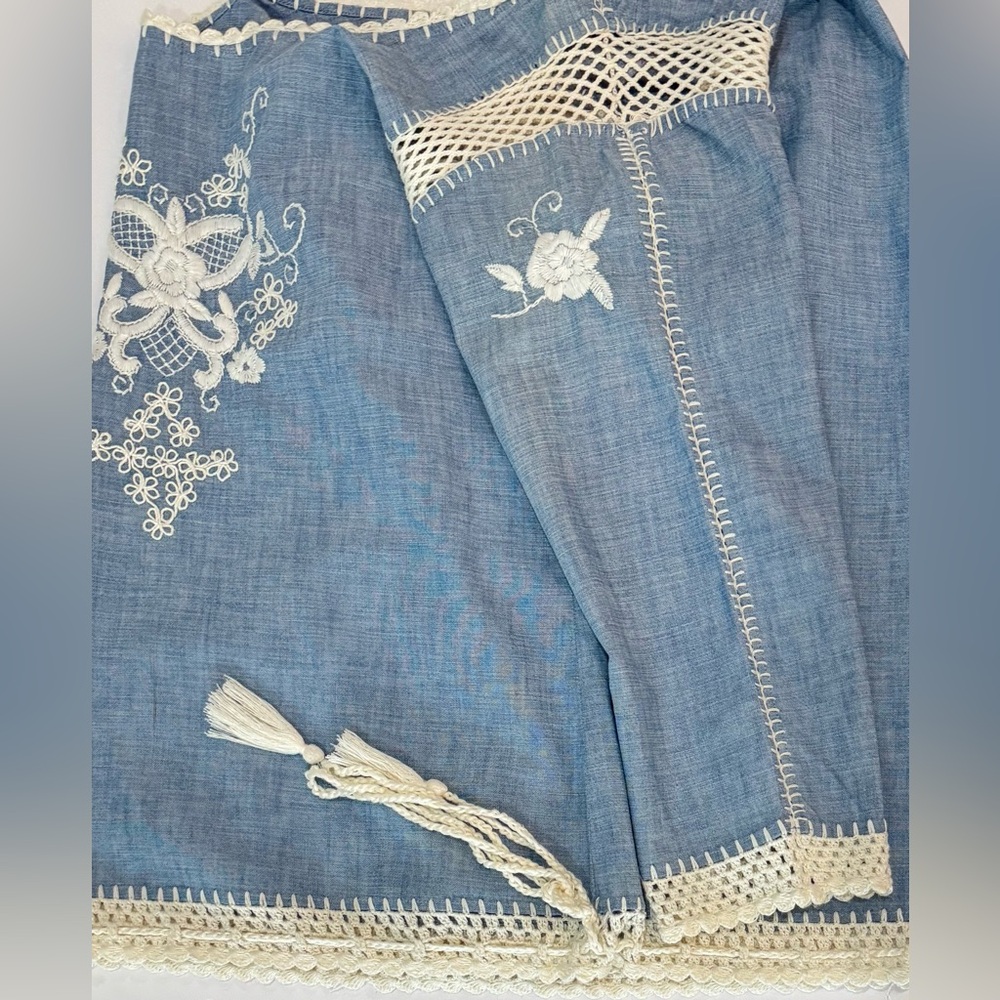 Lucky Brand Boho Gauze Blouse Blue Embroidered Crochet Top Women’s S M - Picture 3 of 9